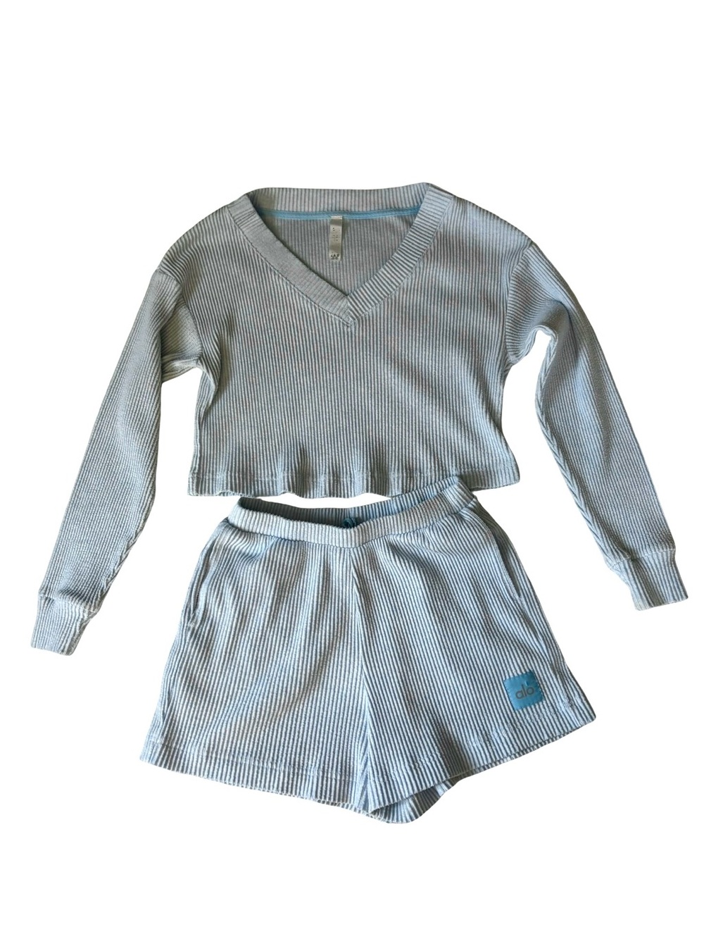 ALO Yoga Muse set xxs shorts and xs top